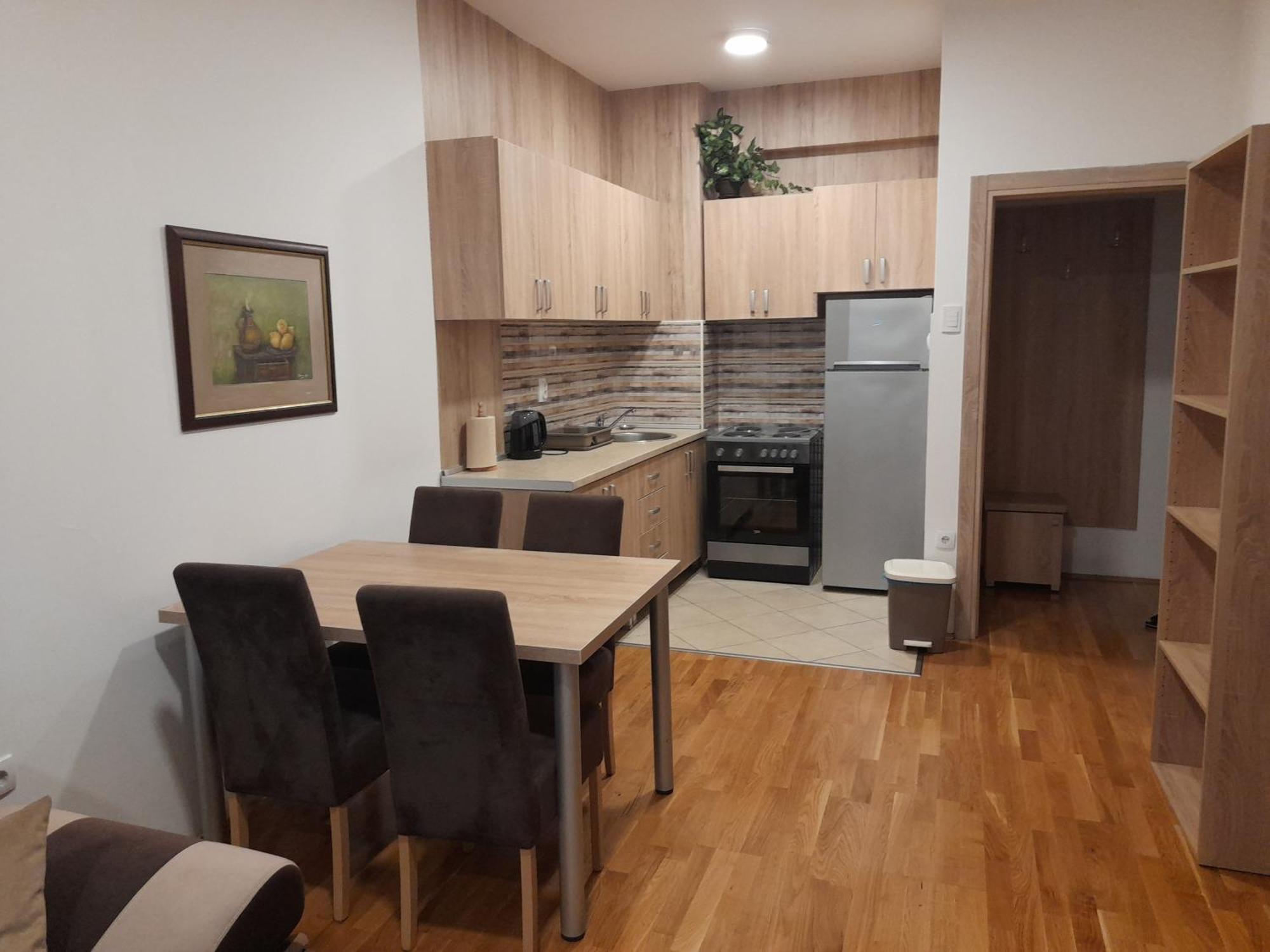 Ogi Apartman Apartamento Podgorica Exterior foto